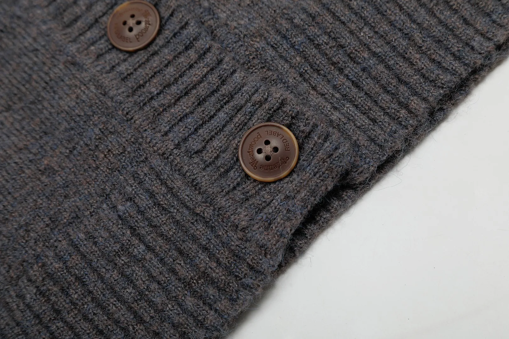 VIVI 133#Top quality" vivienne west wood 25 spring new retro knitted wool cardigan Size: 1 yard (90-110 pounds) 2 yards (110-130 pounds) 3 yards (130-150 pounds) Color: black gray khaki